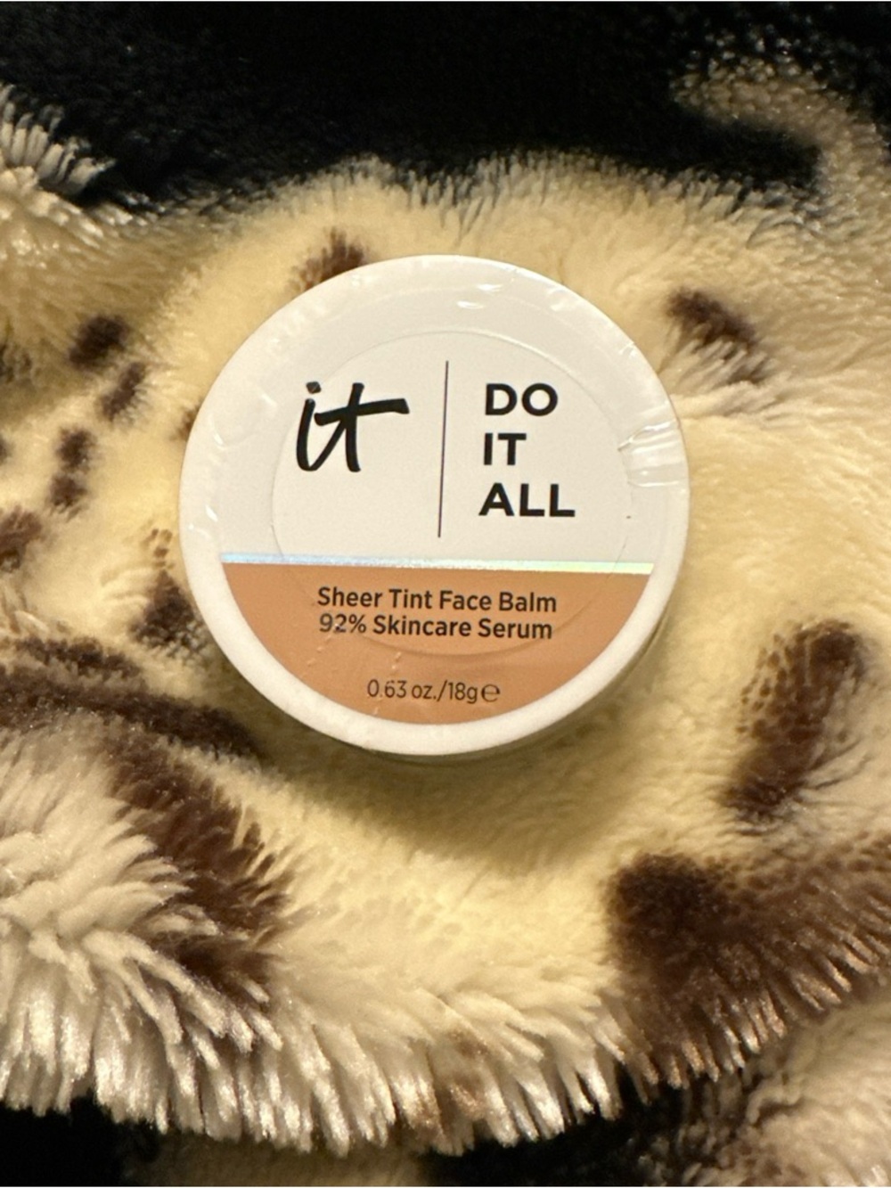it cosmetics Do It All Sheer Tint Balm - Medium Tan Warm 320 (Warm Beige Tone)